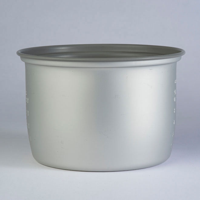 Pan (B226) for NS-RNC18A / RPC18 (10 Cup Model) *Not interchangeable with NRC-18 model W3